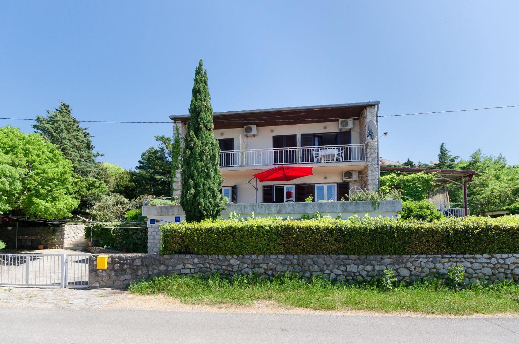 Apartments And Room Luka Klenovica Exterior foto